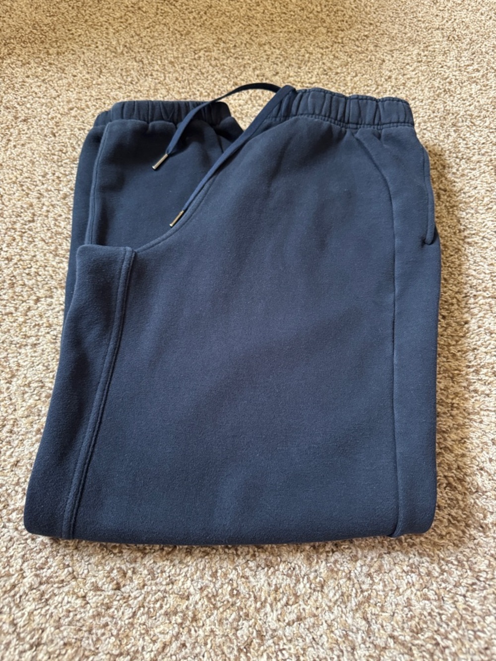 Lululemon relaxed fit scuba jogger